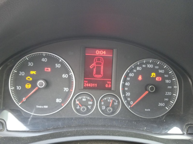 volkswagen golf v (1k1) del año 2008