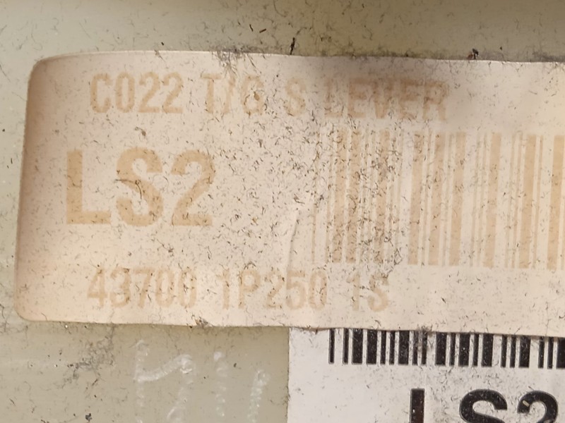 Recambio de palanca cambio para kia venga (yn) 1.6 crdi 128 referencia OEM IAM 437001P250  