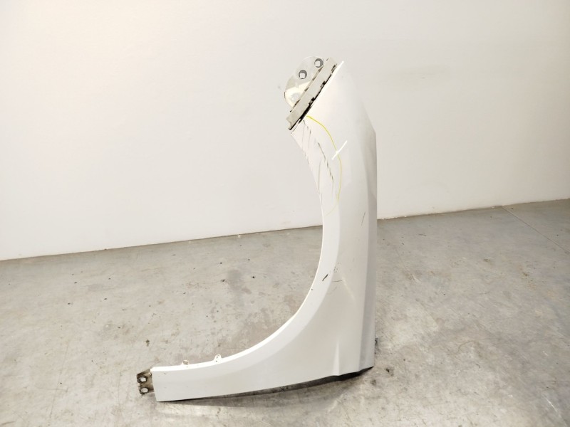 Recambio de aleta delantera izquierda para ford focus iii 1.0 ecoboost referencia OEM IAM 2171304 PBM51A16009AG 