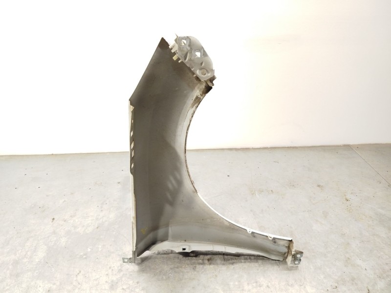 Recambio de aleta delantera izquierda para ford focus iii 1.0 ecoboost referencia OEM IAM 2171304 PBM51A16009AG 