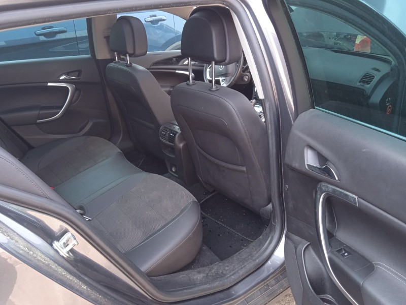 opel insignia a sports tourer (g09) del año 2011