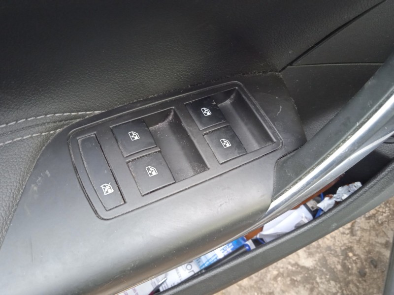 opel insignia a sports tourer (g09) del año 2011