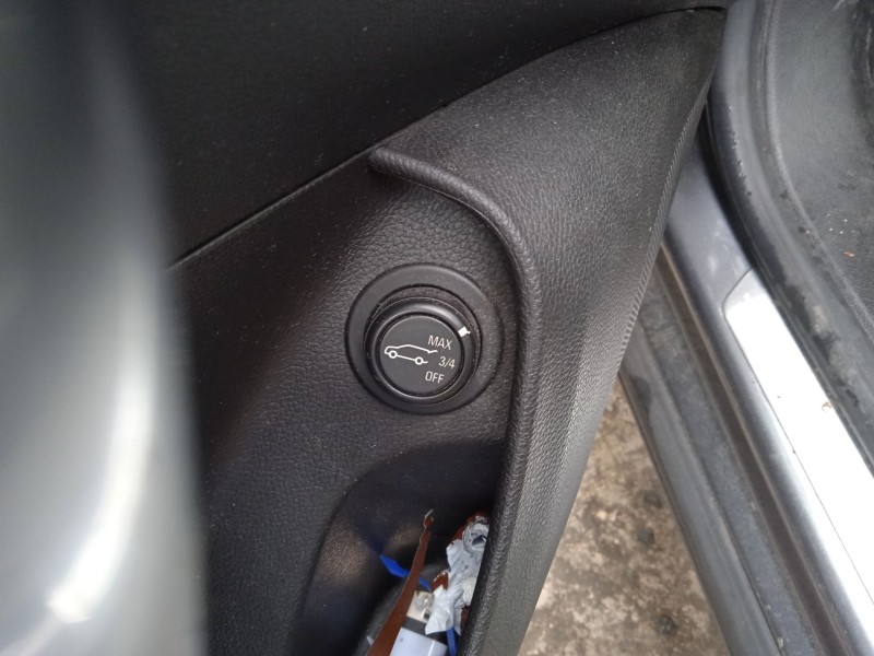 opel insignia a sports tourer (g09) del año 2011