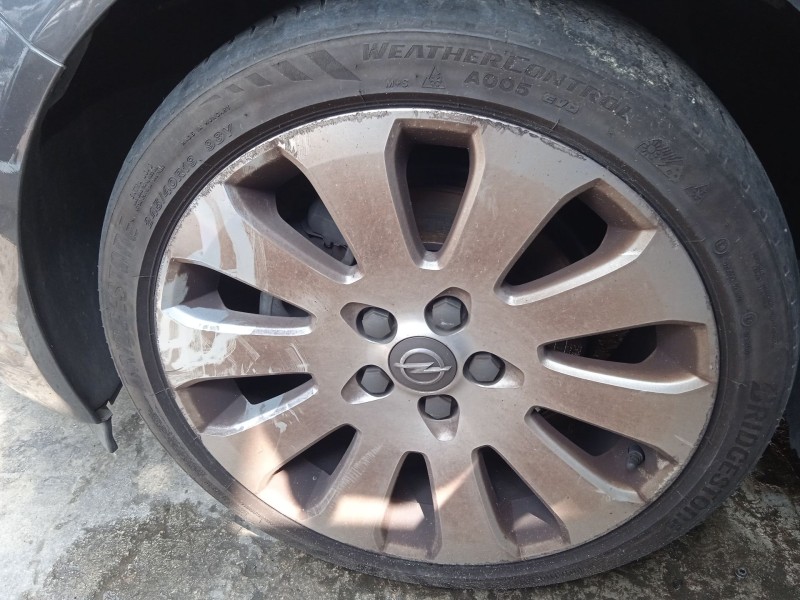 opel insignia a sports tourer (g09) del año 2011