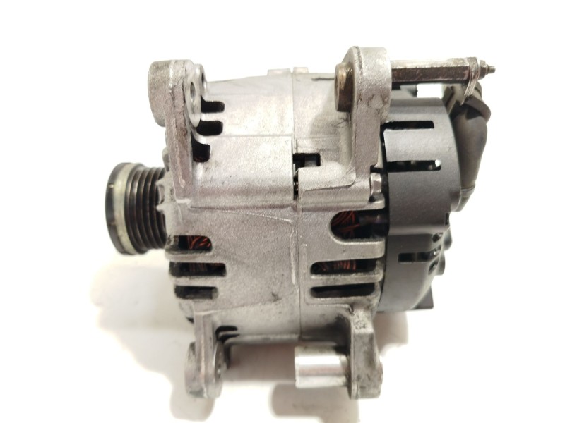 Recambio de alternador para seat leon (1p1) 1.4 tsi referencia OEM IAM 03C903023C  TG14C012