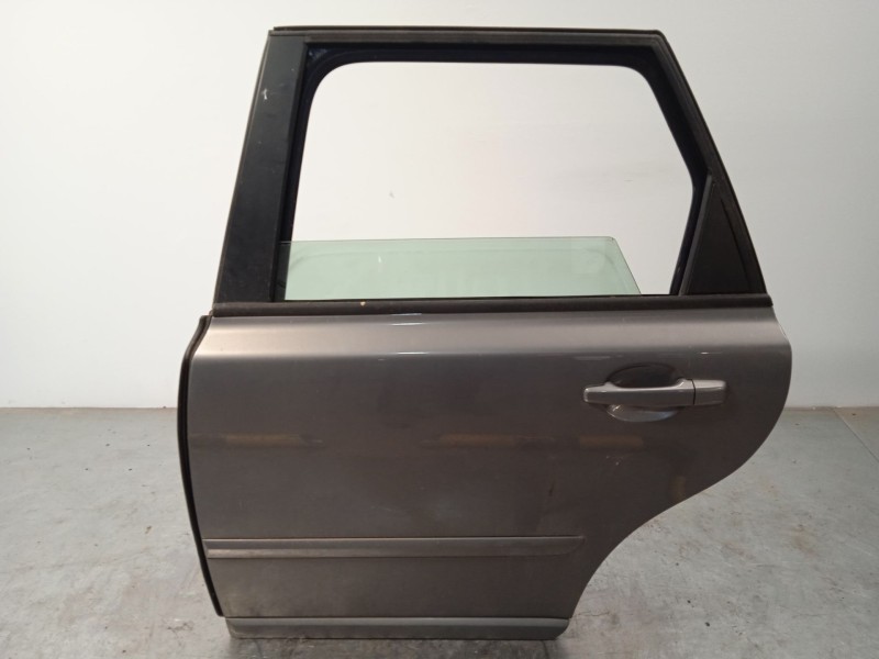 Recambio de puerta trasera izquierda para volvo v50 (545) 2.0 d referencia OEM IAM 31335469  