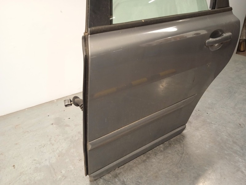 Recambio de puerta trasera izquierda para volvo v50 (545) 2.0 d referencia OEM IAM 31335469  