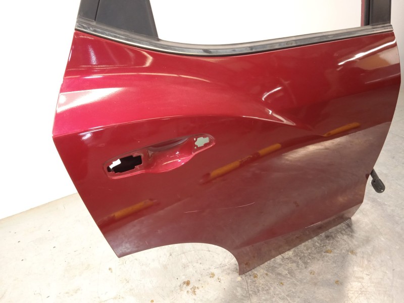 Recambio de puerta trasera derecha para ssangyong tivoli 1.2 referencia OEM IAM 6302135002 6302135000 