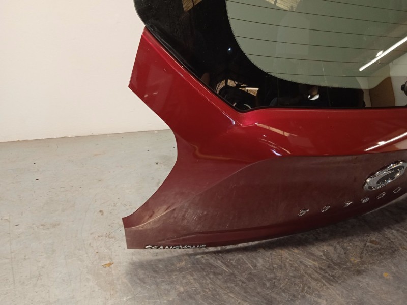 Recambio de porton trasero para ssangyong tivoli 1.2 referencia OEM IAM 6401135050  