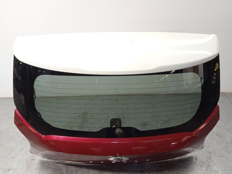 Recambio de porton trasero para ssangyong tivoli 1.2 referencia OEM IAM 6401135050  