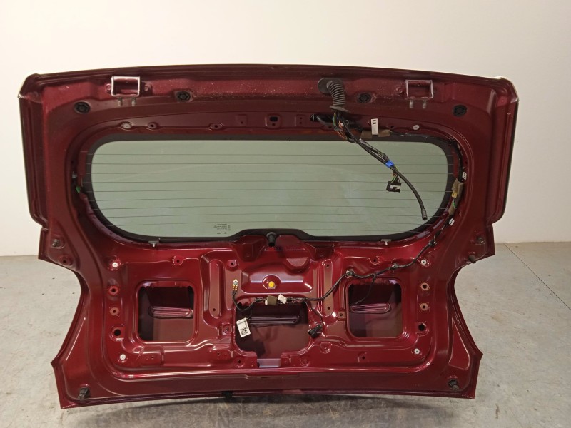 Recambio de porton trasero para ssangyong tivoli 1.2 referencia OEM IAM 6401135050  