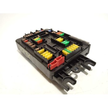 CAJA RELES / FUSIBLES 9389070 61149389070 