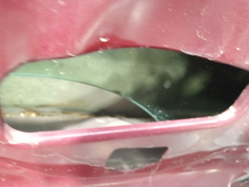 Recambio de puerta delantera derecha para ssangyong tivoli 1.2 referencia OEM IAM 6202135000 6202135004 