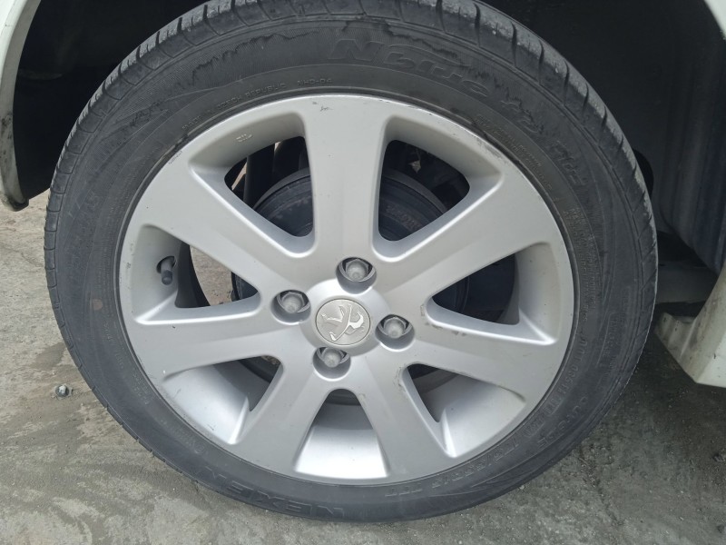 peugeot ion del año 2012