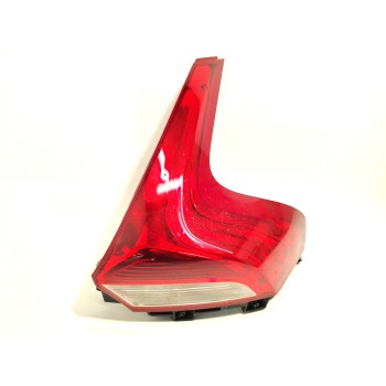 Recambio de piloto trasero derecho para volvo v40 hatchback (525) d2 referencia OEM IAM 31395845  