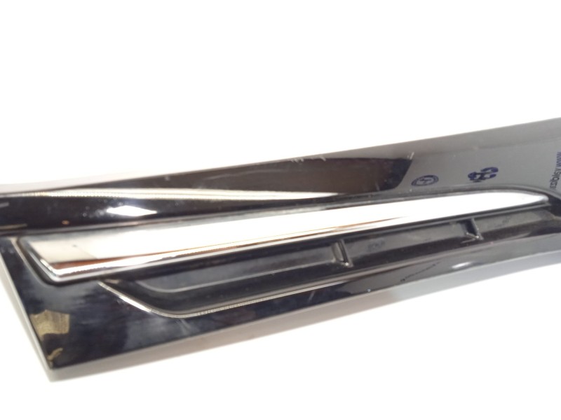 Recambio de rejilla delantera para ssangyong tivoli 1.2 referencia OEM IAM 7877135000 7875135000 