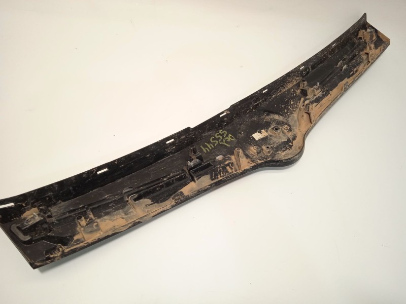 Recambio de rejilla delantera para ssangyong tivoli 1.2 referencia OEM IAM 7877135000 7875135000 