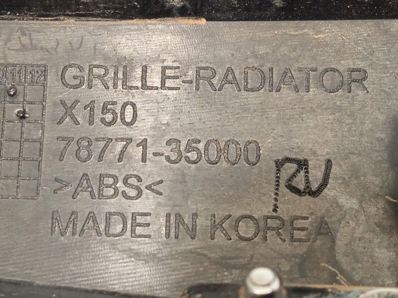 Recambio de rejilla delantera para ssangyong tivoli 1.2 referencia OEM IAM 7877135000 7875135000 