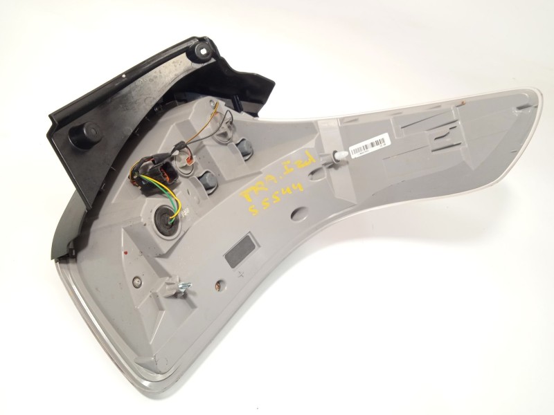 Recambio de piloto trasero izquierdo para ssangyong tivoli 1.2 referencia OEM IAM 8360135801  