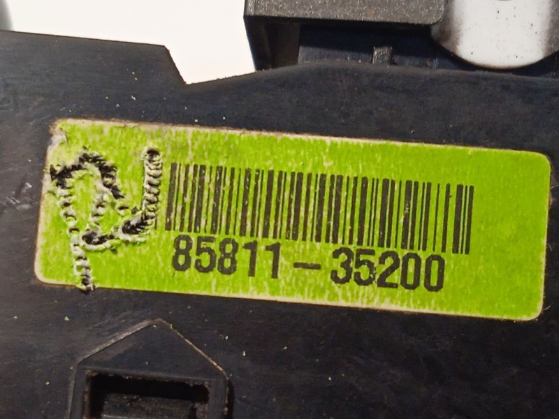 Recambio de mando elevalunas delantero izquierdo para ssangyong tivoli 1.2 referencia OEM IAM 8581135200  