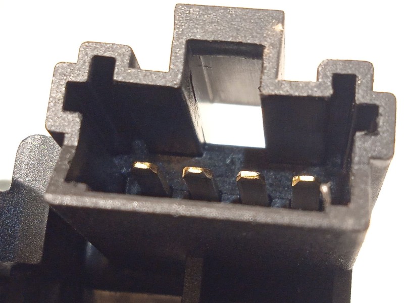 Recambio de motor limpia trasero para ssangyong tivoli 1.2 referencia OEM IAM 8612035000  