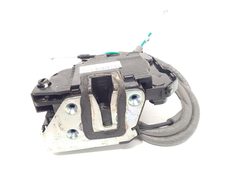 Recambio de cerradura puerta trasera derecha para ssangyong tivoli 1.2 referencia OEM IAM 7132035001  