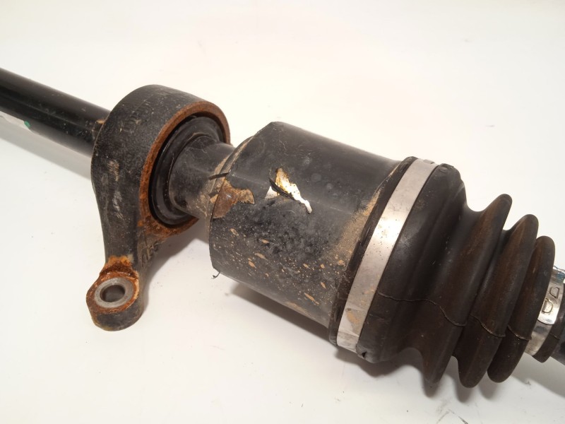 Recambio de transmision delantera derecha para ssangyong tivoli 1.2 referencia OEM IAM 4132035700  