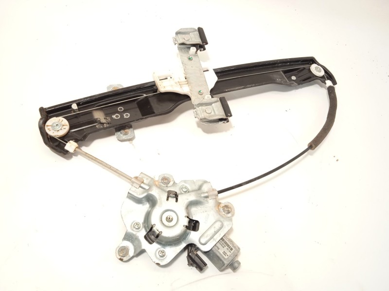 Recambio de elevalunas delantero derecho para ssangyong tivoli 1.2 referencia OEM IAM 98820X1010  