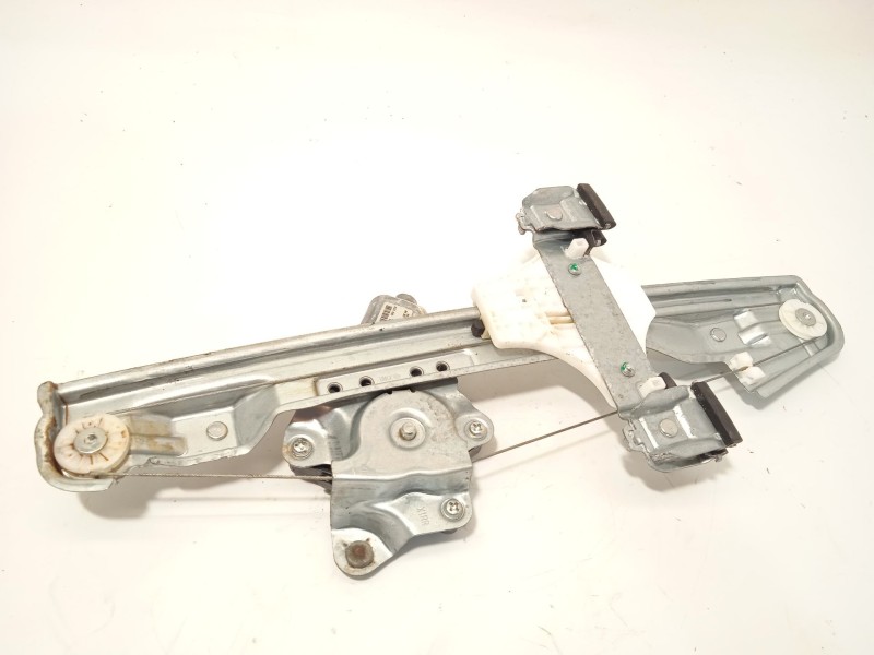 Recambio de elevalunas trasero derecho para ssangyong tivoli 1.2 referencia OEM IAM 98840X1010  