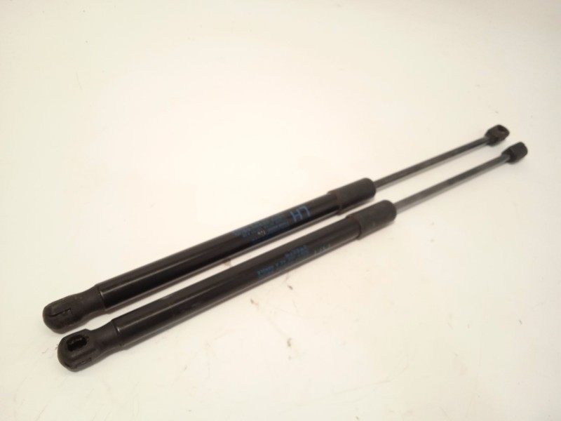 Recambio de amortiguadores maletero / porton para ssangyong tivoli 1.2 referencia OEM IAM 7145035200 7146035200 