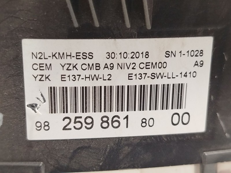 Recambio de cuadro instrumentos para peugeot 208 i (ca_, cc_) 1.2 vti 82 referencia OEM IAM 9825986180  