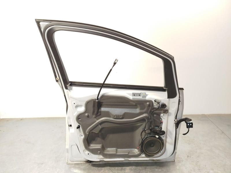 Recambio de puerta delantera izquierda para ford grand c-max trend referencia OEM IAM 2387618 PF1CBU20125AE 