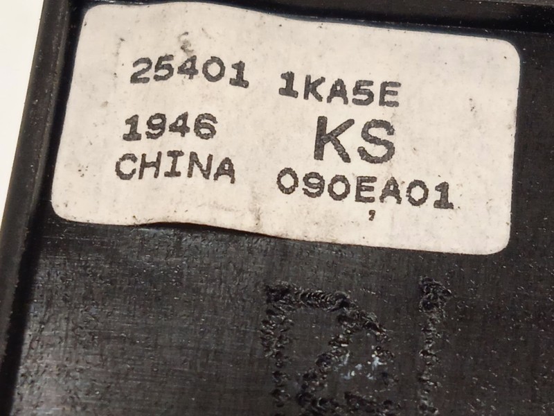 Recambio de mando elevalunas delantero izquierdo para nissan juke (f15) 1.5 dci referencia OEM IAM 254011KA5E  