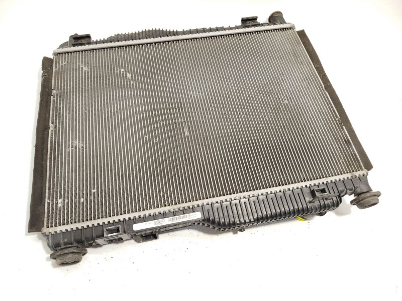 Recambio de radiador agua para ford fiesta (ce1) st-line referencia OEM IAM H1BG8005CD 2545469 