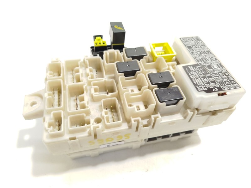 Recambio de caja reles / fusibles para peugeot ion electric referencia OEM IAM 8637A746  