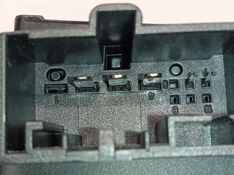 Recambio de elevalunas trasero izquierdo para skoda karoq (nu) 1.5 16v tsi act referencia OEM IAM 575839461A 5Q0959407E 