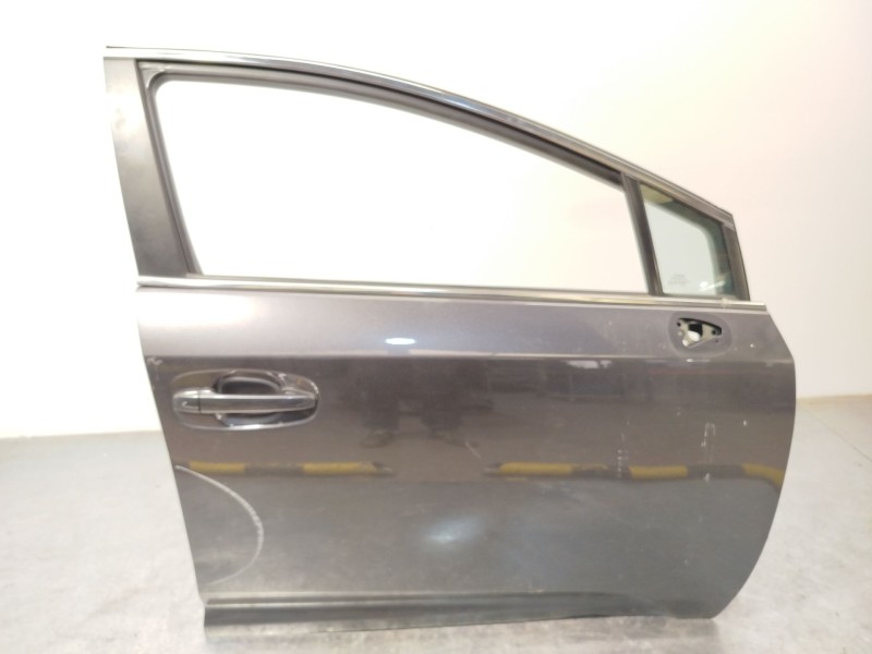 Recambio de puerta delantera derecha para toyota avensis station wagon (_t27_) 1.8 (zrt271_) referencia OEM IAM 6700105070  