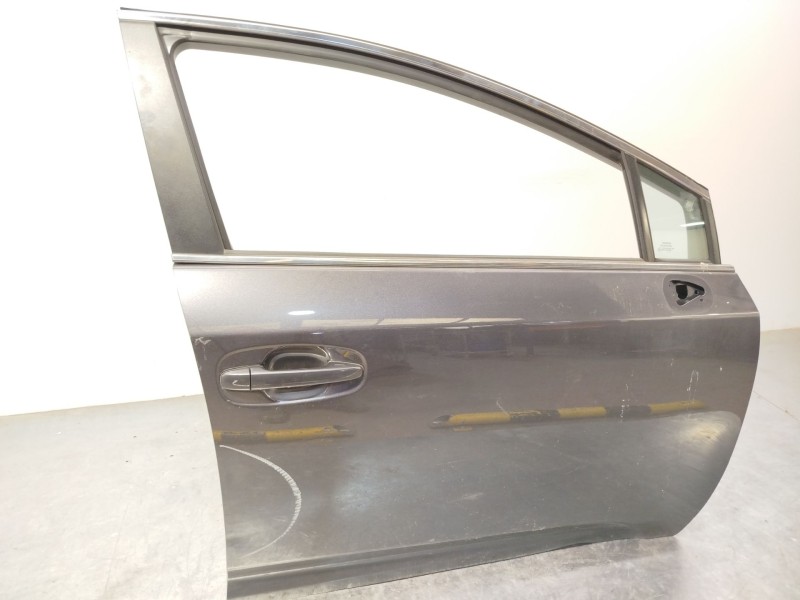 Recambio de puerta delantera derecha para toyota avensis station wagon (_t27_) 1.8 (zrt271_) referencia OEM IAM 6700105070  