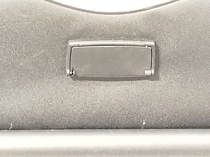 Recambio de bandeja trasera para toyota avensis station wagon (_t27_) 1.8 (zrt271_) referencia OEM IAM 6491005040C0  