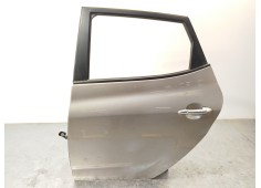 Recambio de puerta trasera izquierda para hyundai ix20 1.6 cat referencia OEM IAM 770031K000  