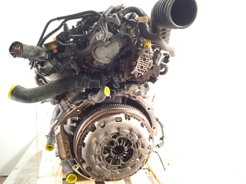 Recambio de despiece motor para renault koleos privilege referencia OEM IAM M9R832  