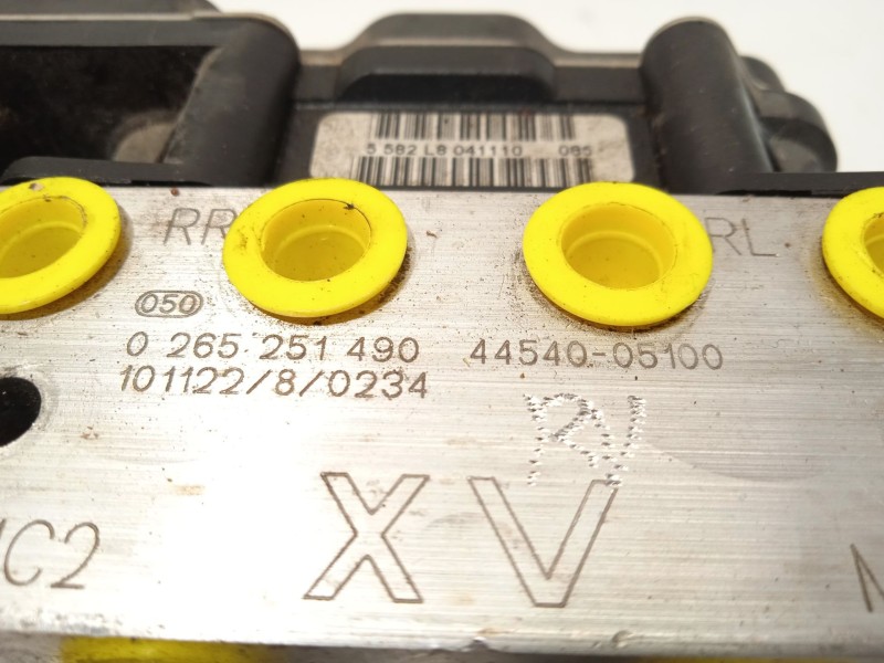 Recambio de abs para toyota avensis station wagon (_t27_) 1.8 (zrt271_) referencia OEM IAM 4454005100 0265951567 0265251490