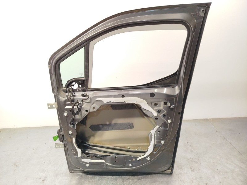 Recambio de puerta delantera derecha para peugeot rifter 1.2 puretech 110 referencia OEM IAM 9820423080  