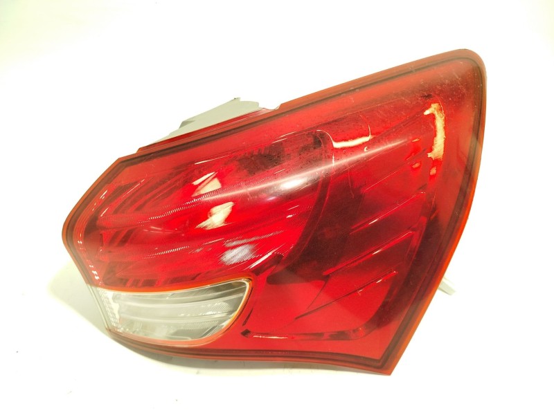 Recambio de piloto trasero derecho para hyundai ix20 1.6 cat referencia OEM IAM 924021K000  