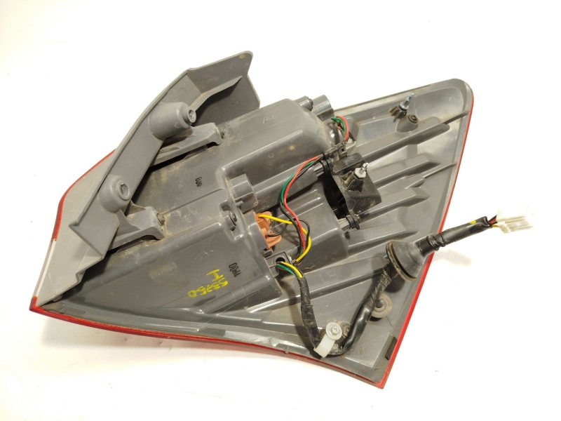 Recambio de piloto trasero izquierdo para hyundai ix20 1.6 cat referencia OEM IAM 924011K000  