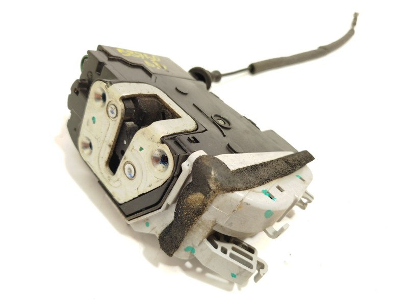 Recambio de cerradura puerta delantera derecha para hyundai ix20 1.6 cat referencia OEM IAM 813201K020  