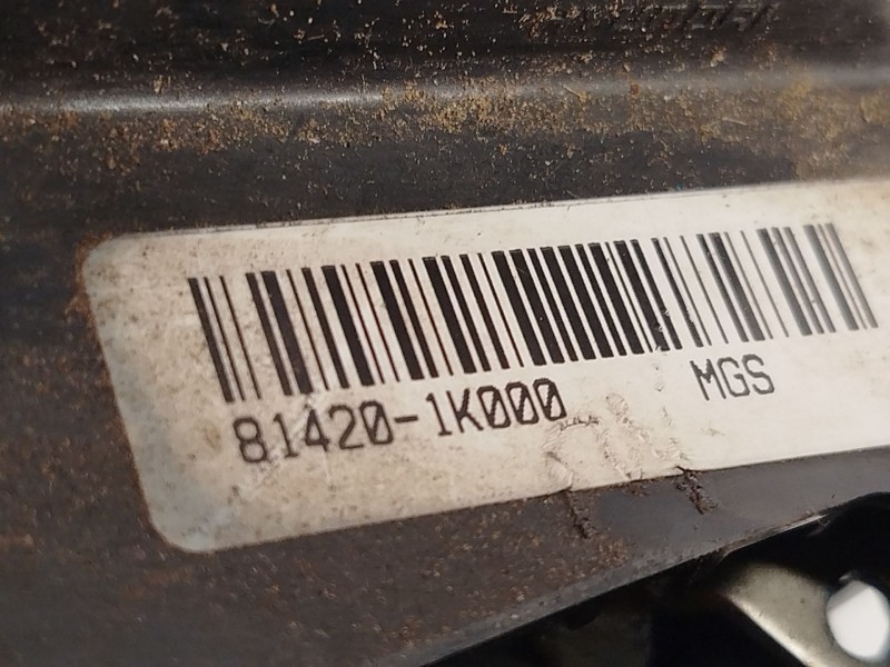 Recambio de cerradura puerta trasera derecha para hyundai ix20 1.6 cat referencia OEM IAM 814201K000  