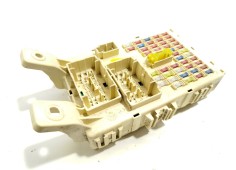 Recambio de caja reles / fusibles para hyundai ix20 1.6 cat referencia OEM IAM 919501K513  