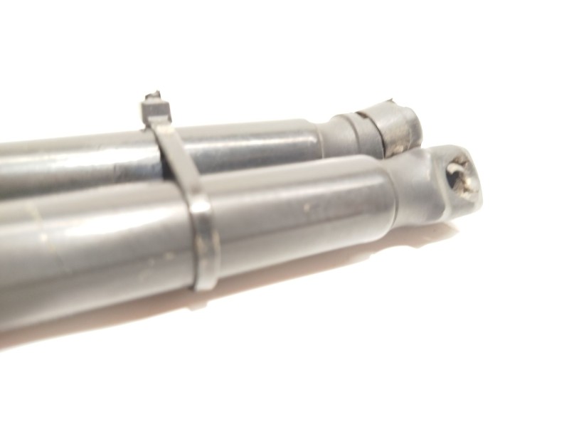 Recambio de amortiguadores maletero / porton para hyundai ix20 1.6 cat referencia OEM IAM 817801K000 817701K000 