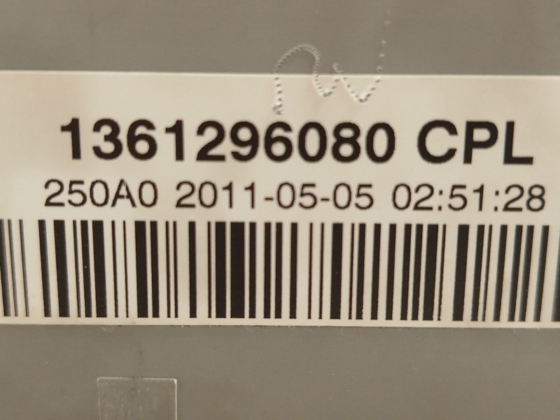 Recambio de caja reles / fusibles para peugeot boxer furgoneta 2.2 hdi 120 referencia OEM IAM 1361296080  